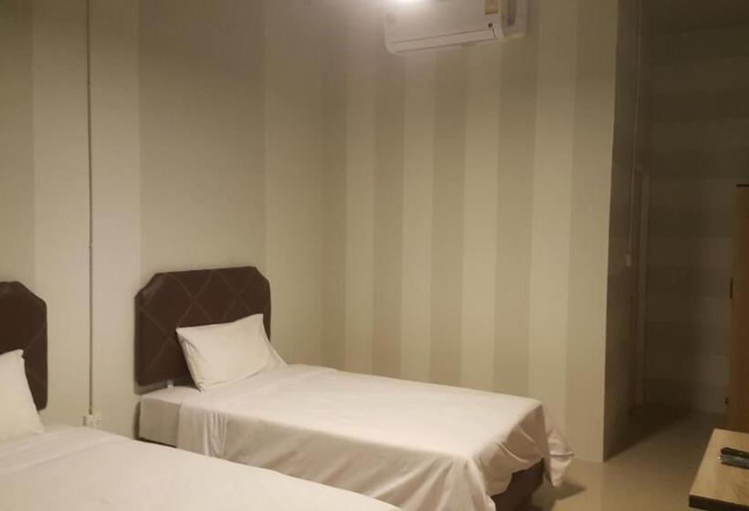 אתר נופש Baan Sang Chan 3