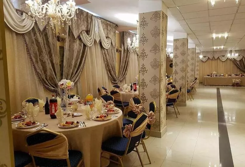 Lomakeskus Complex Turistic Gura Jgheabului