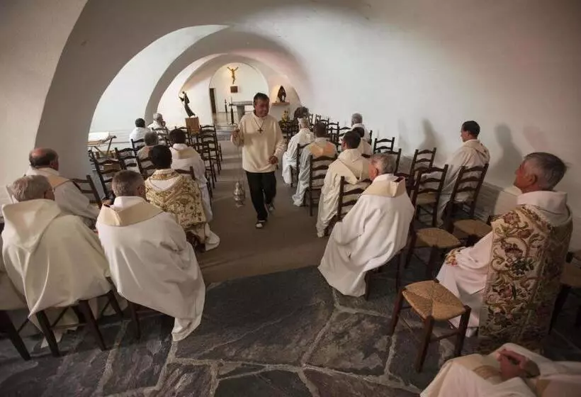 Auberge De L Hospice