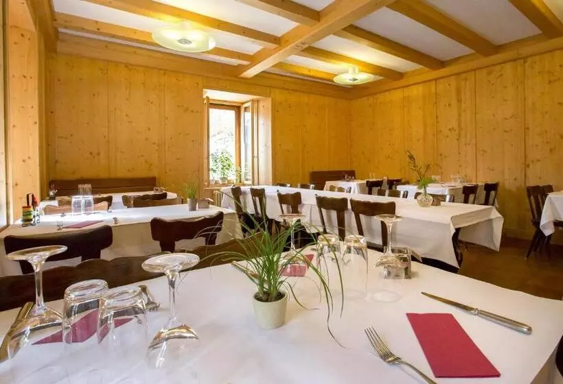 Auberge De L Hospice