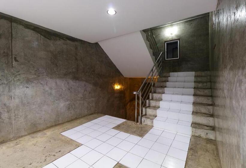 הוסטל Tonwai Modern Place