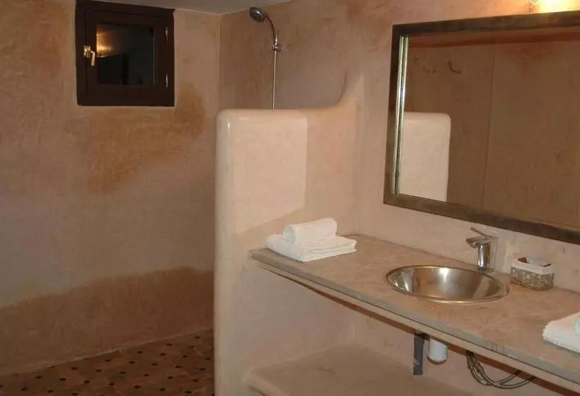 Aamiaismajoitus (B&B) Gîte Raid Oriental