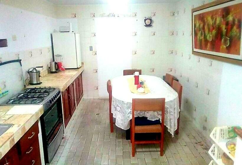 Bed & Breakfast Luxury Suites P. Kennedy