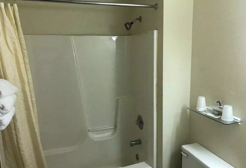 Exxon Quik Stop & Motel