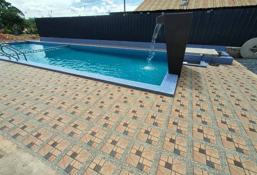 فندق Capital O 90168 Serambi Pelangi Chalet