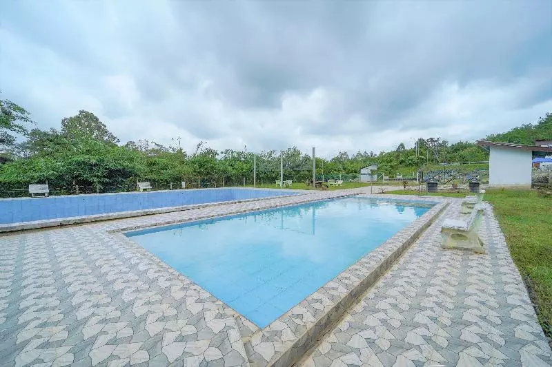 ホテル Capital O 90168 Serambi Pelangi Chalet
