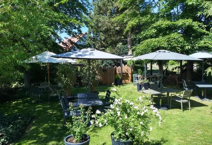 Отель Das Gartenhaus