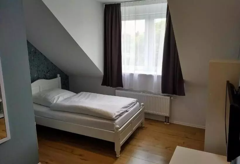 Hotelli Das Gartenhaus