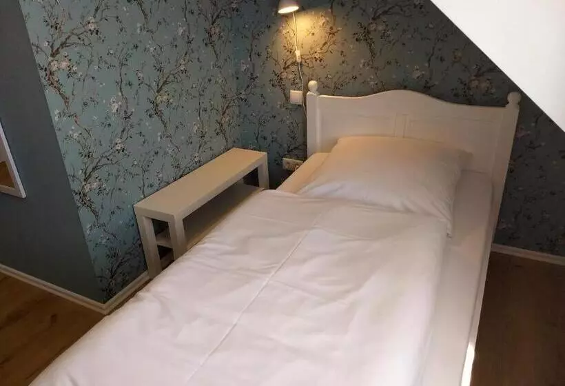 Hotelli Das Gartenhaus