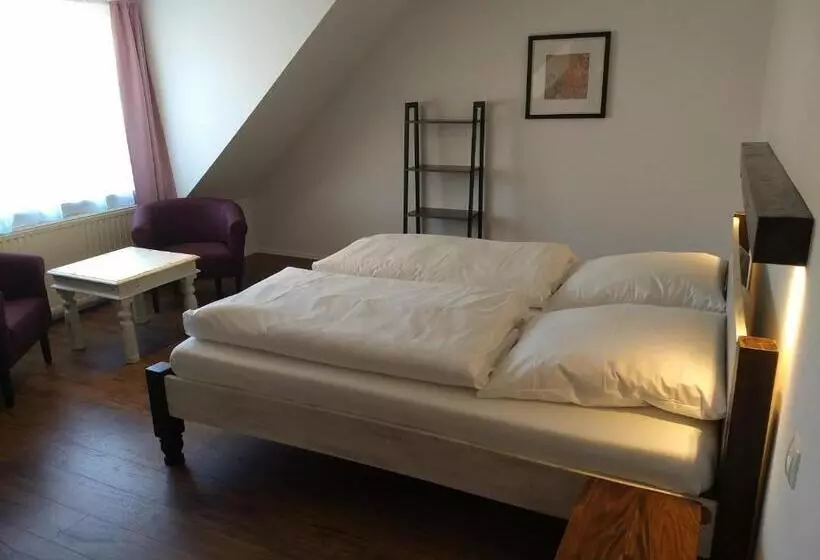 Hotelli Das Gartenhaus