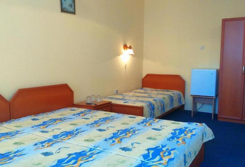 ホテル Familia Fantastiko