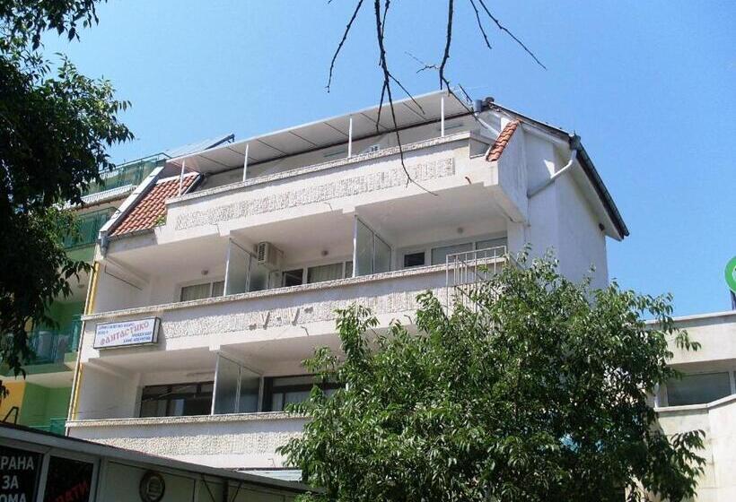 ホテル Familia Fantastiko