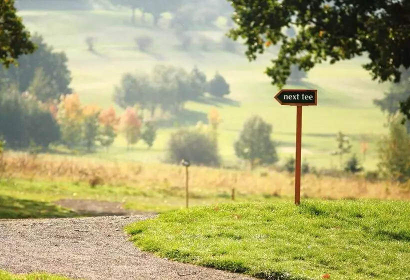 هتل Golf Resort Olomouc