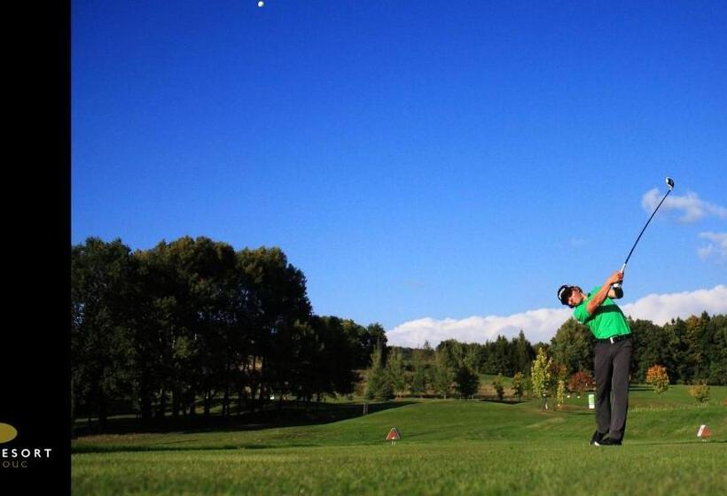 בית מלון כפרי Golf Resort Olomouc