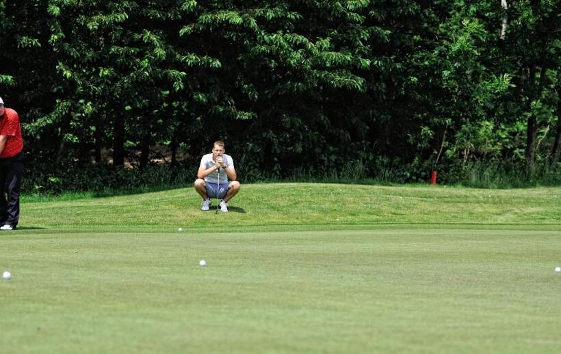 בית מלון כפרי Golf Resort Olomouc