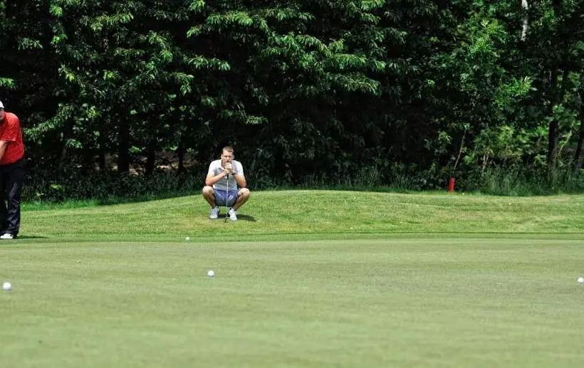 هتل Golf Resort Olomouc