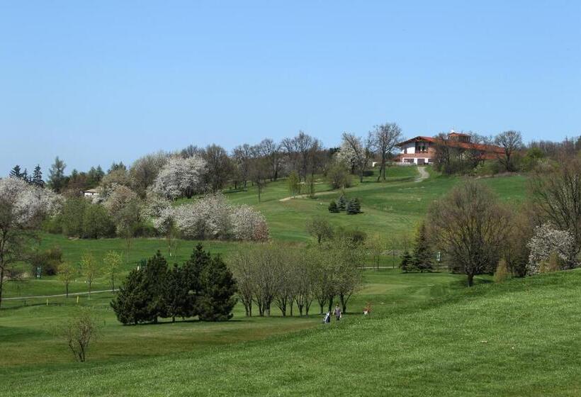 בית מלון כפרי Golf Resort Olomouc