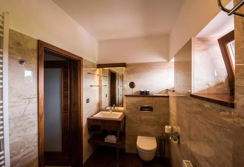 هتل Golf Resort Olomouc