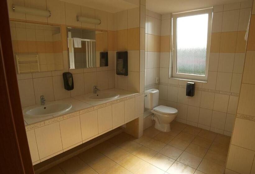 Отель Novy Kastiel Self Check In