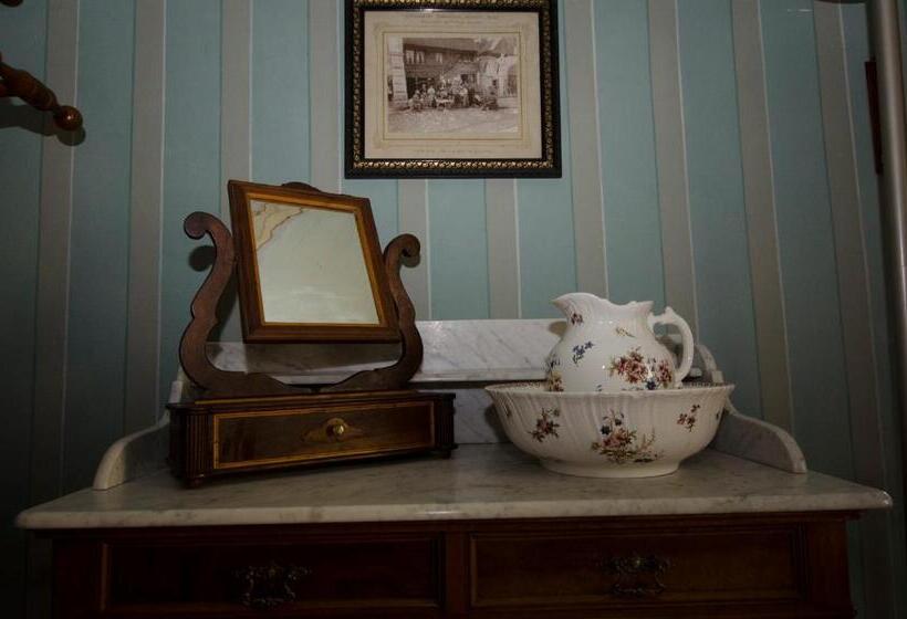 ホテル Palazzo Gamboni Swiss Historic