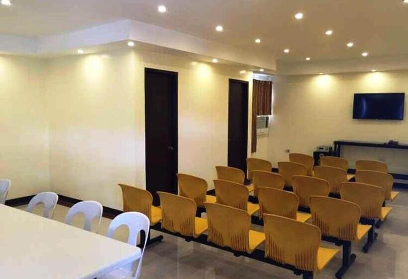 בית מלון כפרי Rainbowland