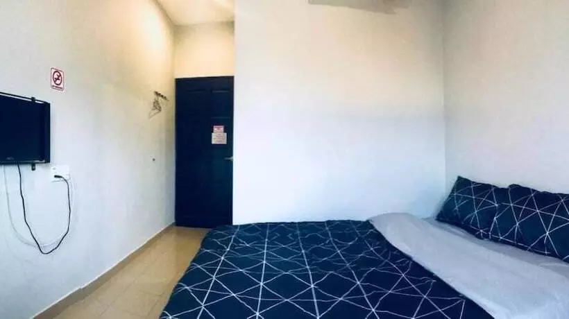 モーテル Lunas Homestay By Yolodge