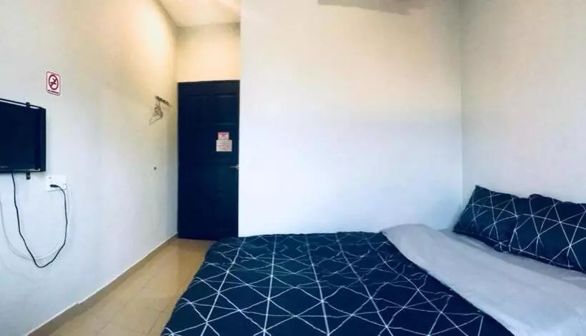 モーテル Lunas Homestay By Yolodge