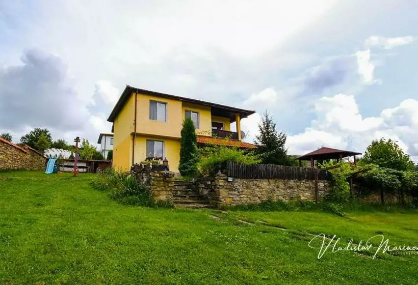 پانسیون Bachvarovi Villas