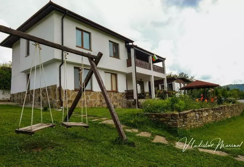 پانسیون Bachvarovi Villas