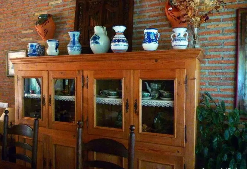 Majatalo Casa Rural El Roblon
