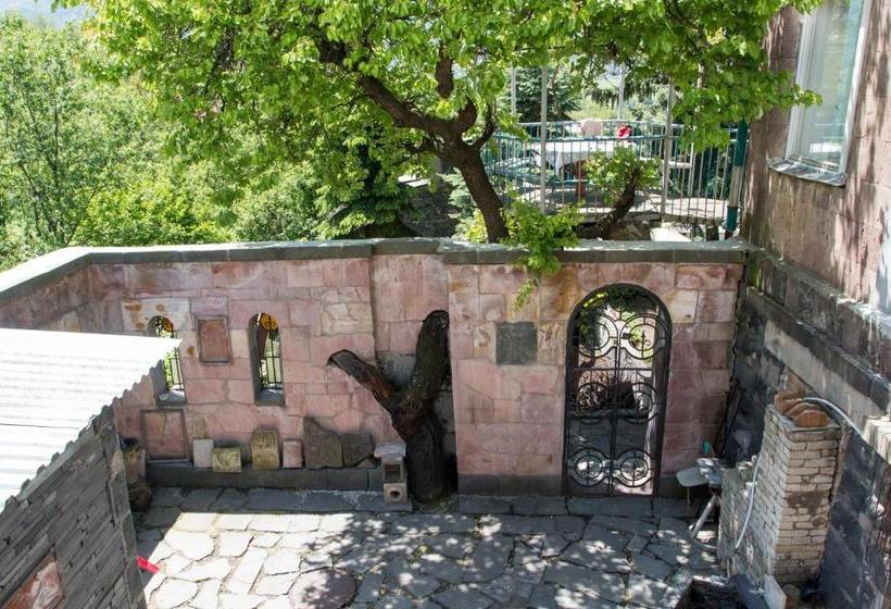 پانسیون Guest House Mary