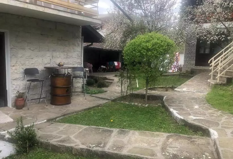 ペンション Luylyana Guesthouse