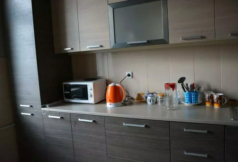 پانسیون Zaza's House