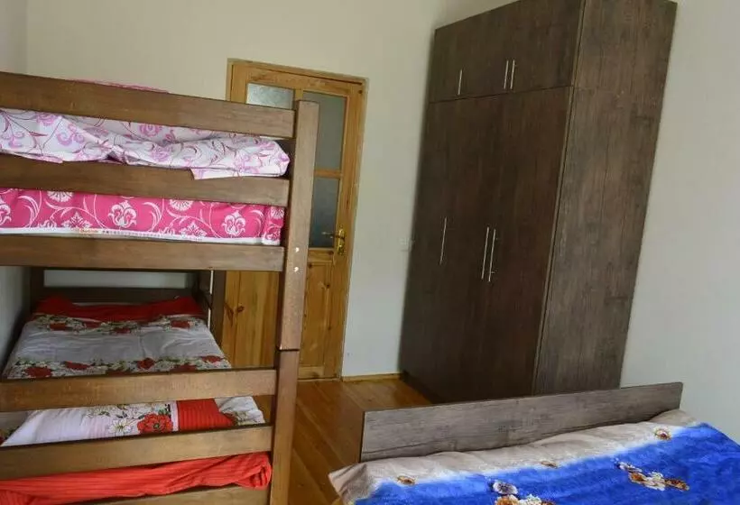 پانسیون Zaza's House