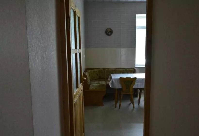 پانسیون Zaza's House