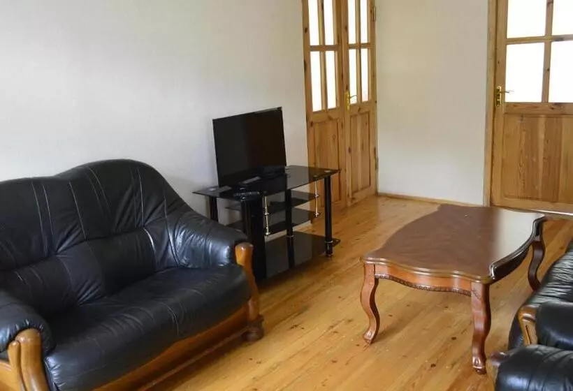 پانسیون Zaza's House