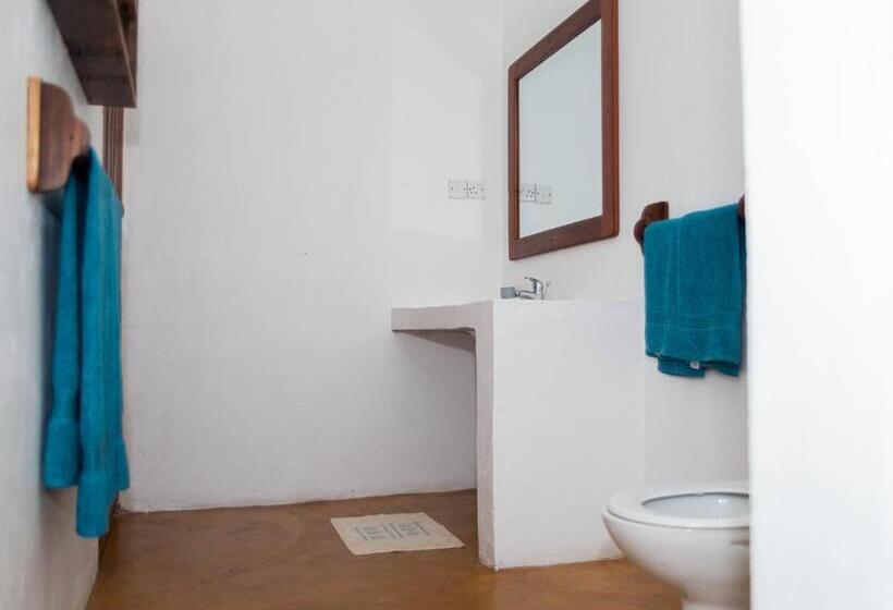 리조트 Butiama Marine Camp