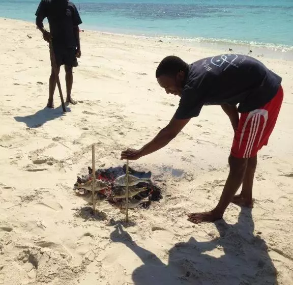 リゾートホテル Butiama Marine Camp