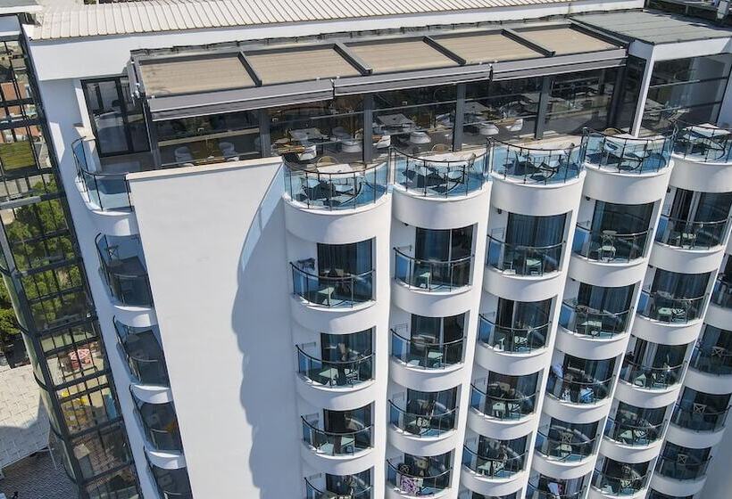 Signature Blue Resort Kuşadası