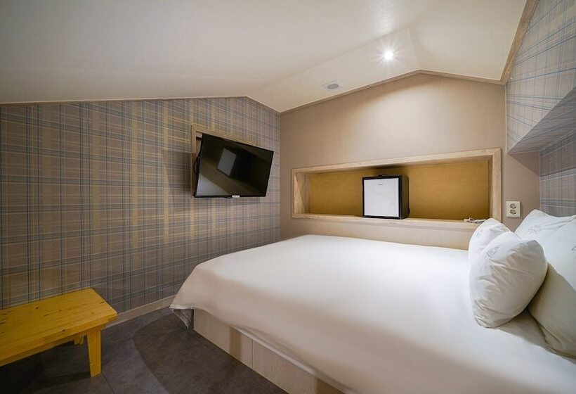 مُتل Smith Suyeong