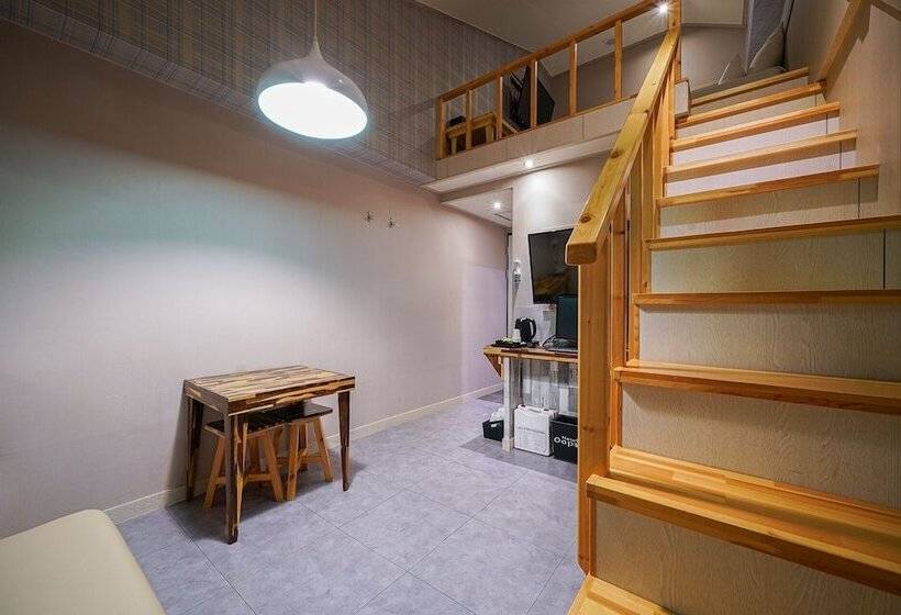 مُتل Smith Suyeong