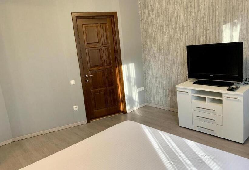 旅馆 мини гостиница три коня