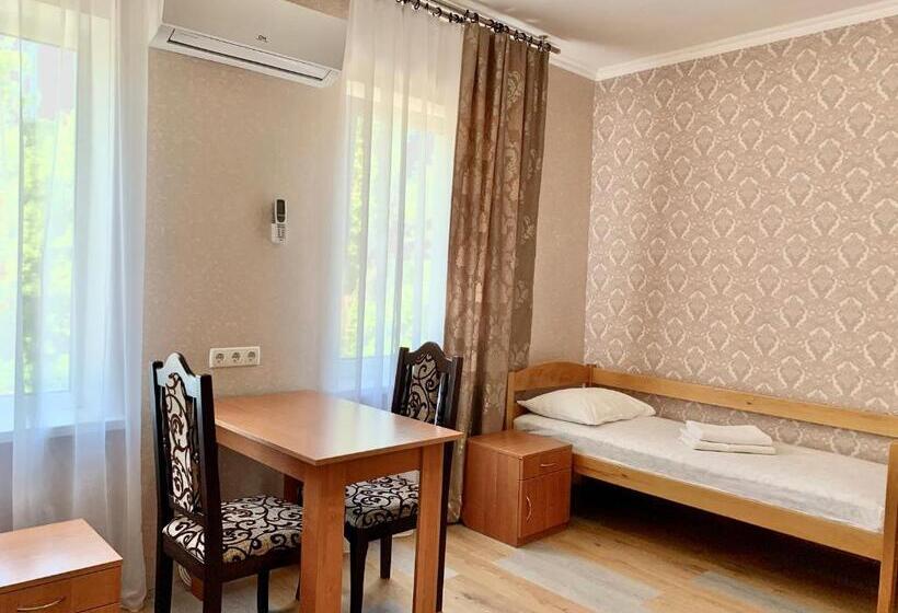 旅馆 мини гостиница три коня