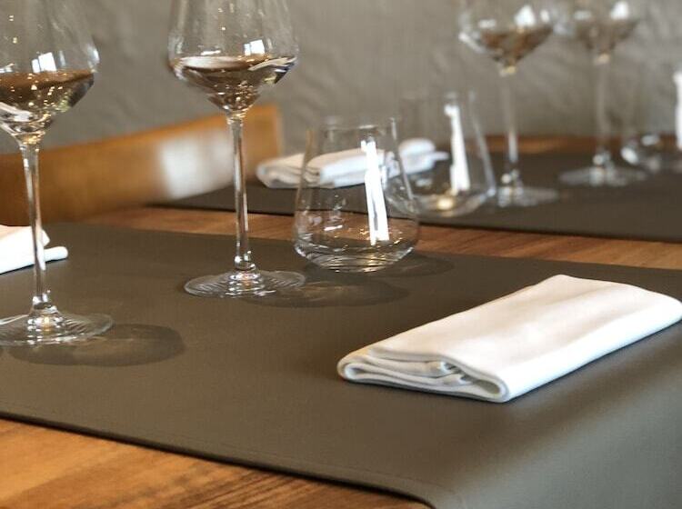 مبيت وإفطار Restaurant Et Chambres D Hôtes Le Chermignon