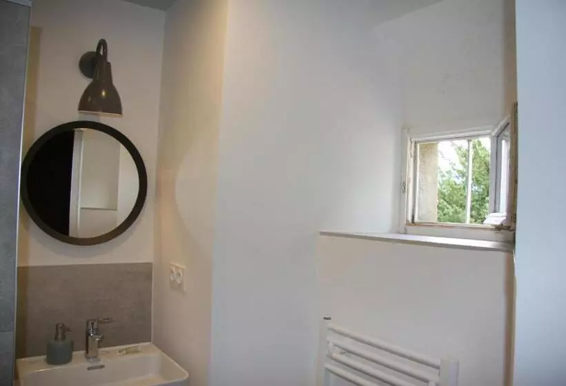 ベッドアンドブレックファースト Château La Violette