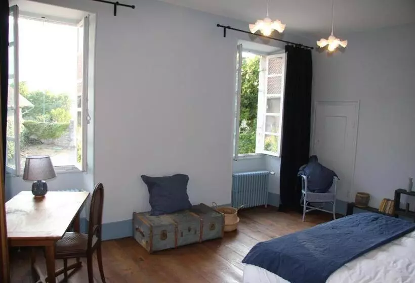 ベッドアンドブレックファースト Château La Violette