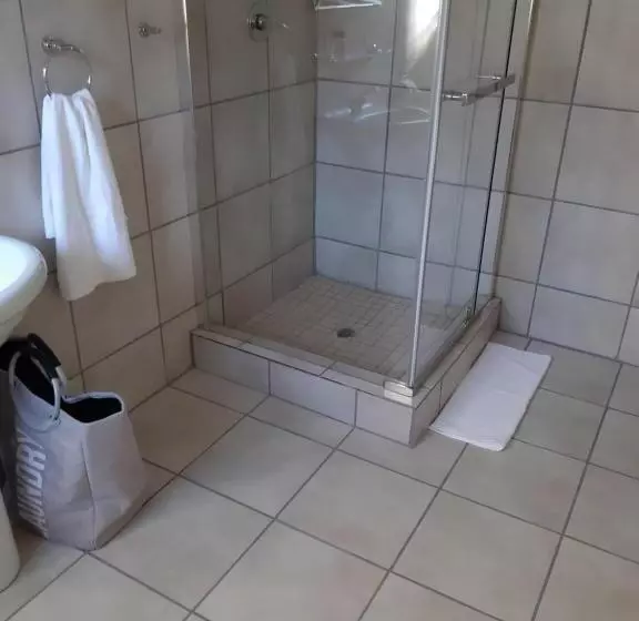 Aamiaismajoitus (B&B) Fochville Guesthouse