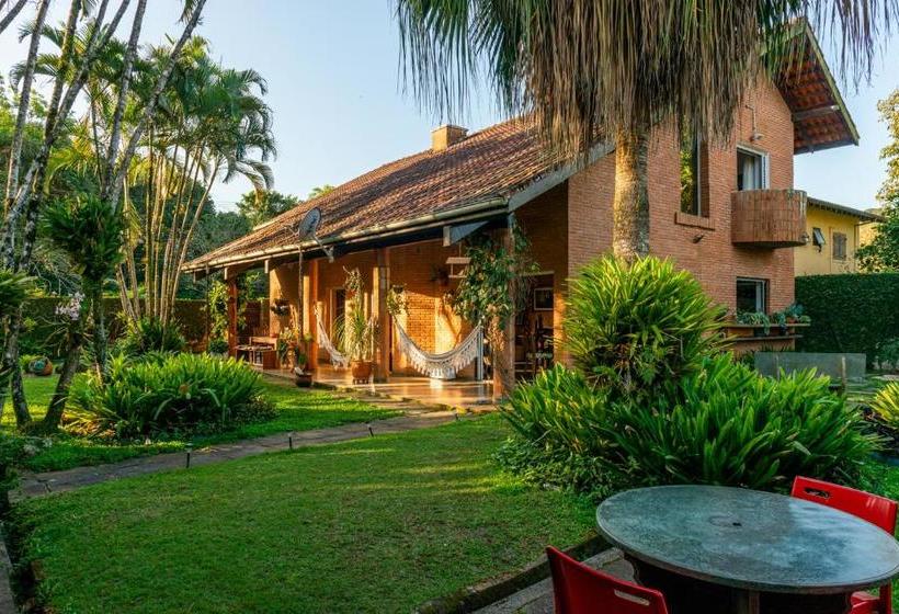 Bed and Breakfast Tiê Cama E Café