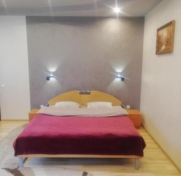 Hôtel панський двір