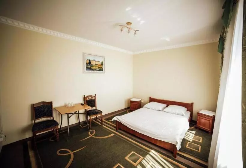 ホテル братіслава тернопіль